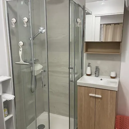 Pied A Terre En Duo 멍똥